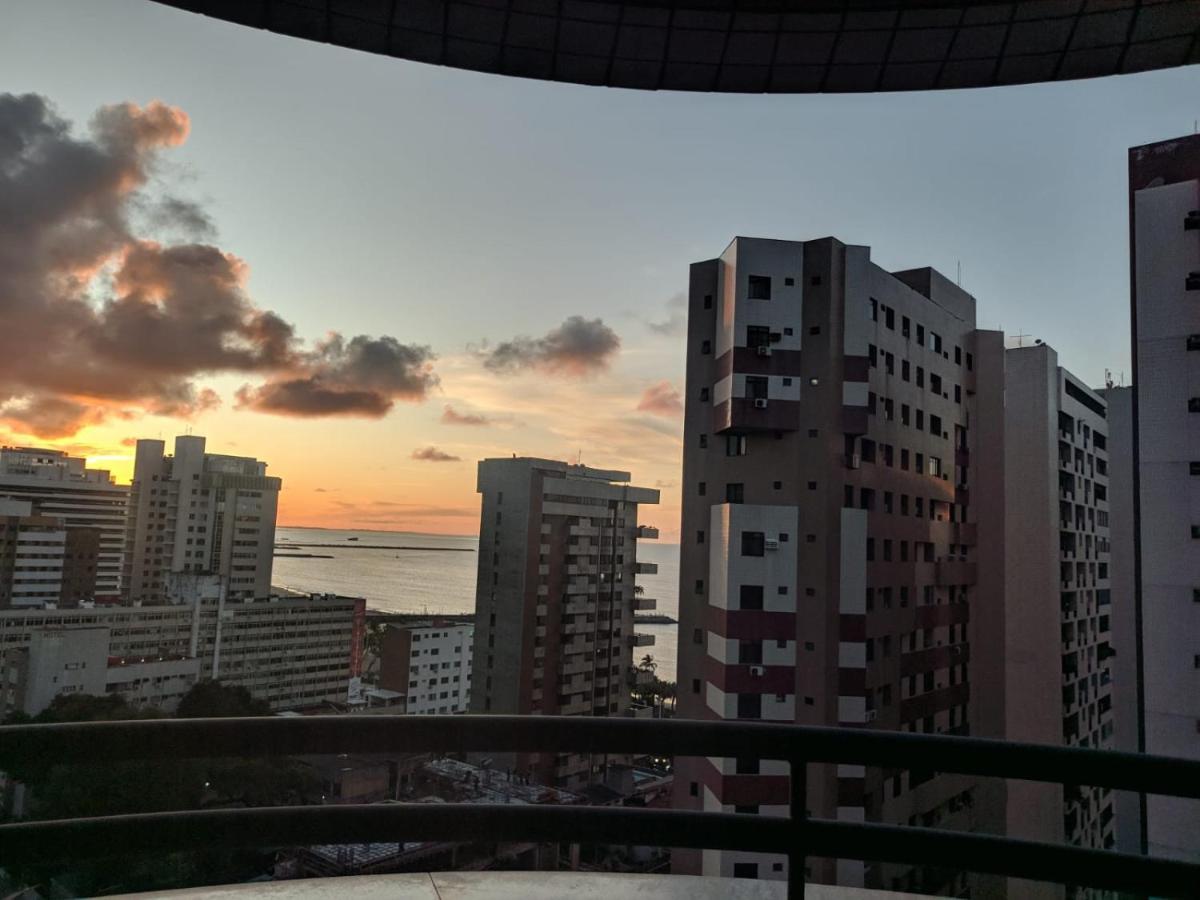 Lindo Flat Proximo A Beira Mar De Meireles * Fortaleza (Ceara)